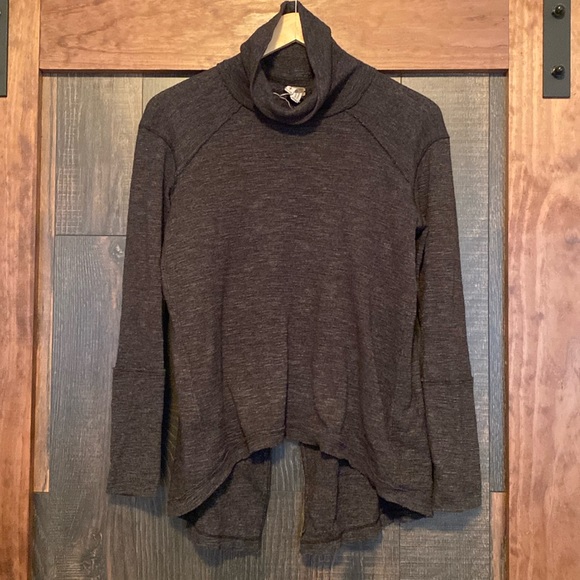 We the Free Split Back Turtleneck - Picture 2 of 9